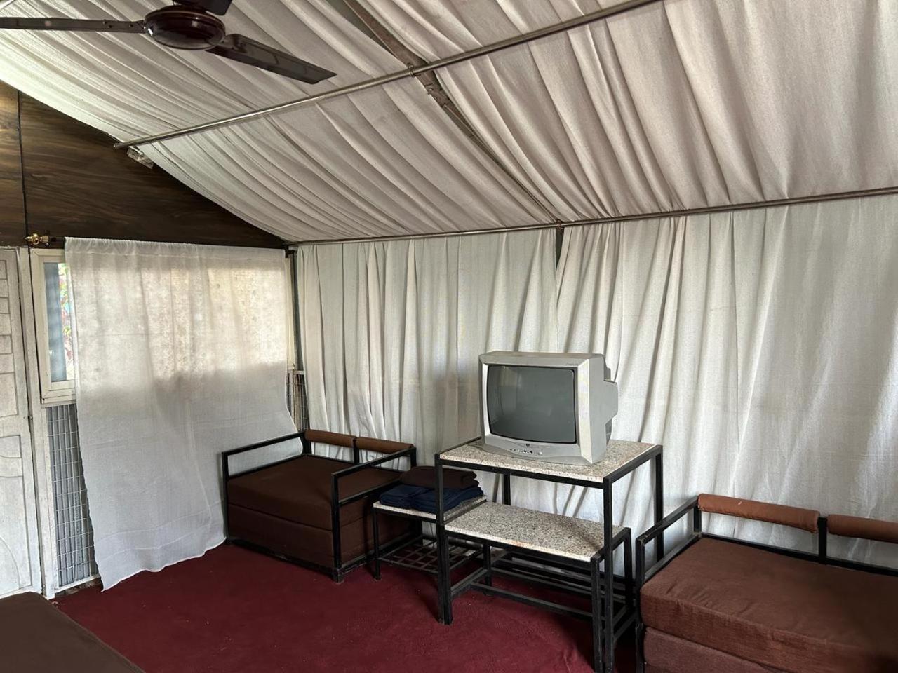 Presidency Highland Resort Koynanagar Eksteriør billede