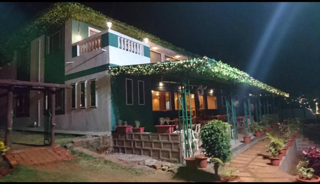 Presidency Highland Resort Koynanagar Eksteriør billede
