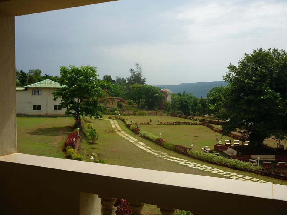 Presidency Highland Resort Koynanagar Eksteriør billede