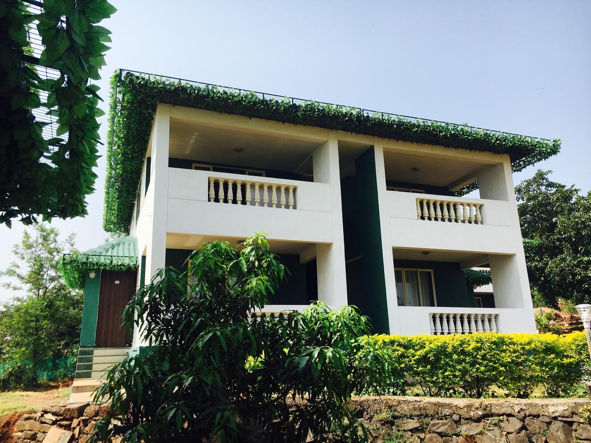 Presidency Highland Resort Koynanagar Eksteriør billede