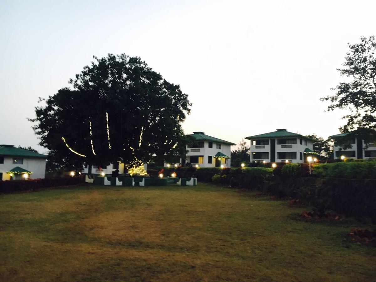 Presidency Highland Resort Koynanagar Eksteriør billede