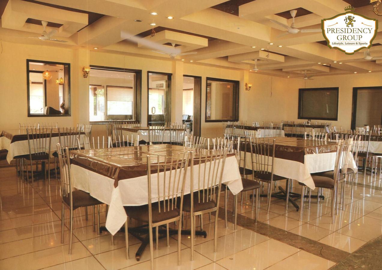 Presidency Highland Resort Koynanagar Eksteriør billede