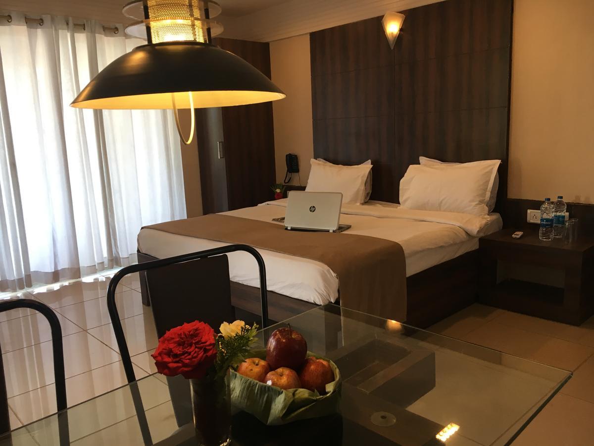 Presidency Highland Resort Koynanagar Eksteriør billede